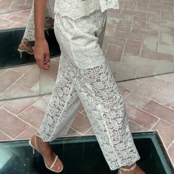 NWT ECRU WHITE GLAM LACE DETAIL CROPPED PANTS - Picture 3 of 9